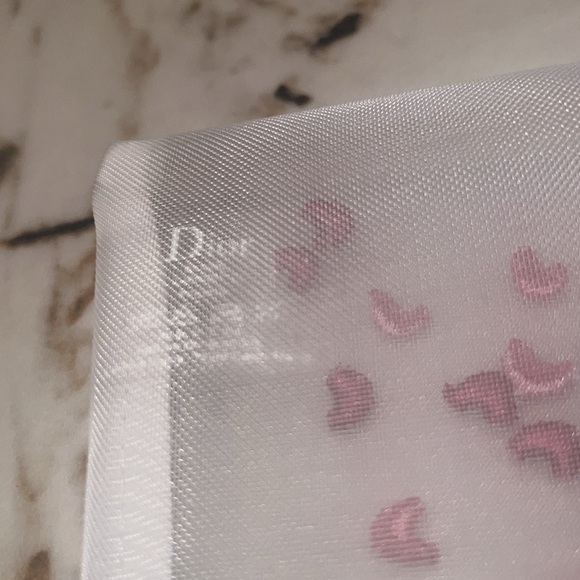 Dior Embroidered Pouch and Miss Dior Shower Milk/Rose Sorbet Body Gel set - Picture 4 of 8